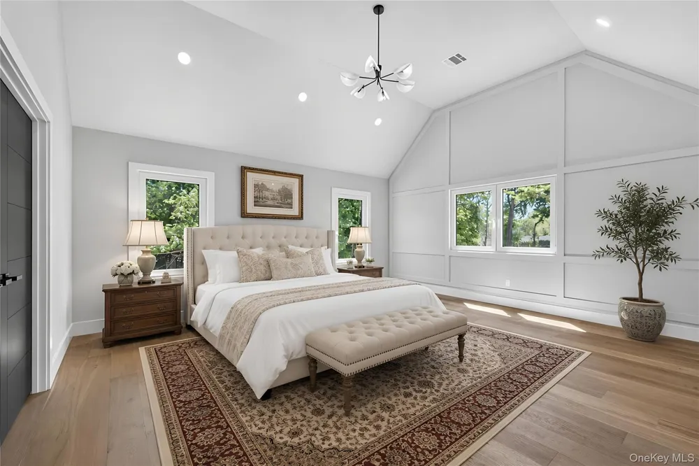 364 Old Farmingdale Road West Babylon, NY 11704