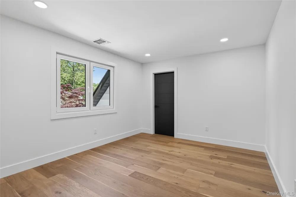 364 Old Farmingdale Road West Babylon, NY 11704