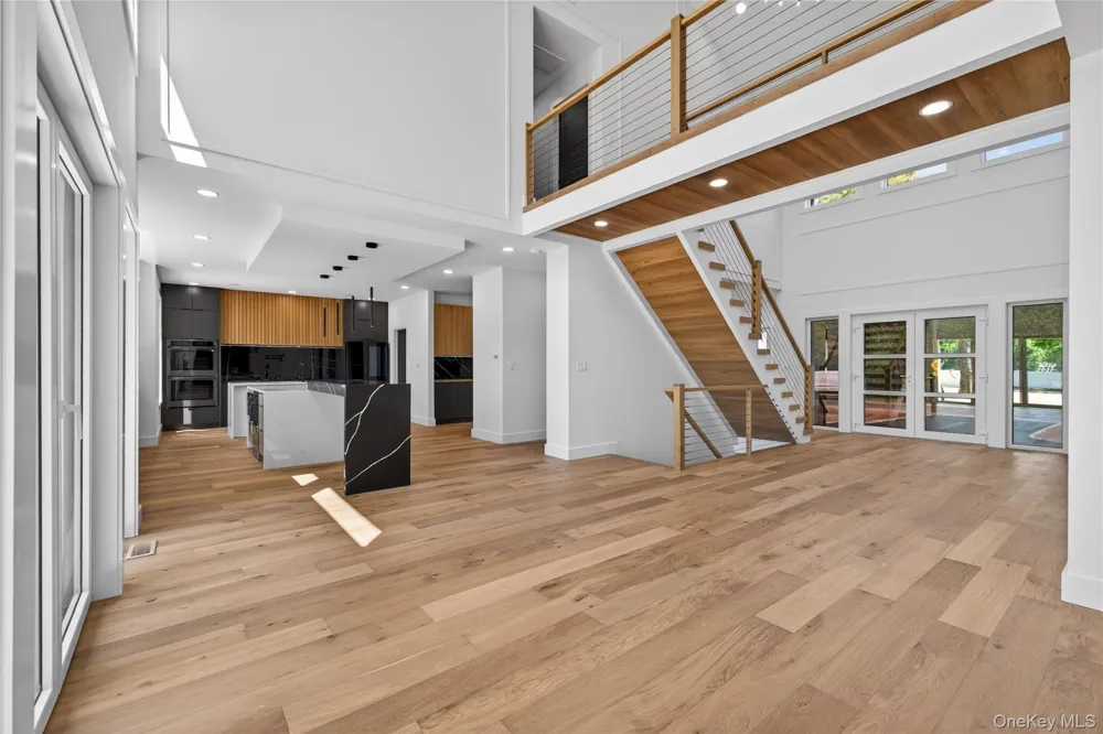 364 Old Farmingdale Road West Babylon, NY 11704