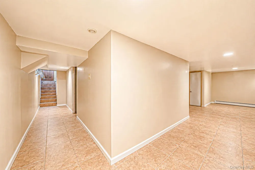 646 Clintonville Street Whitestone, NY 11357