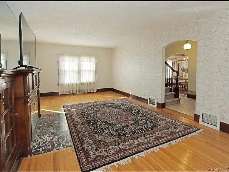 601 Wadsworth Street Call Listing Agent, NY 13208