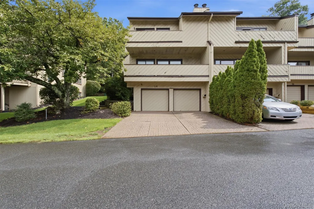 14 Dakota Court Suffern, NY 10901