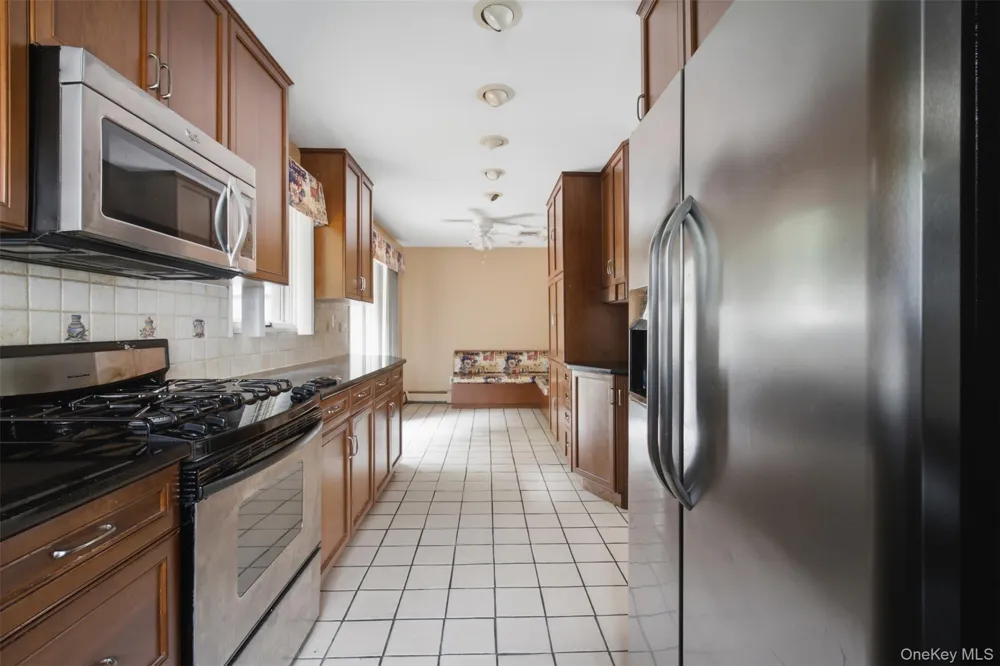 14 Dakota Court Suffern, NY 10901