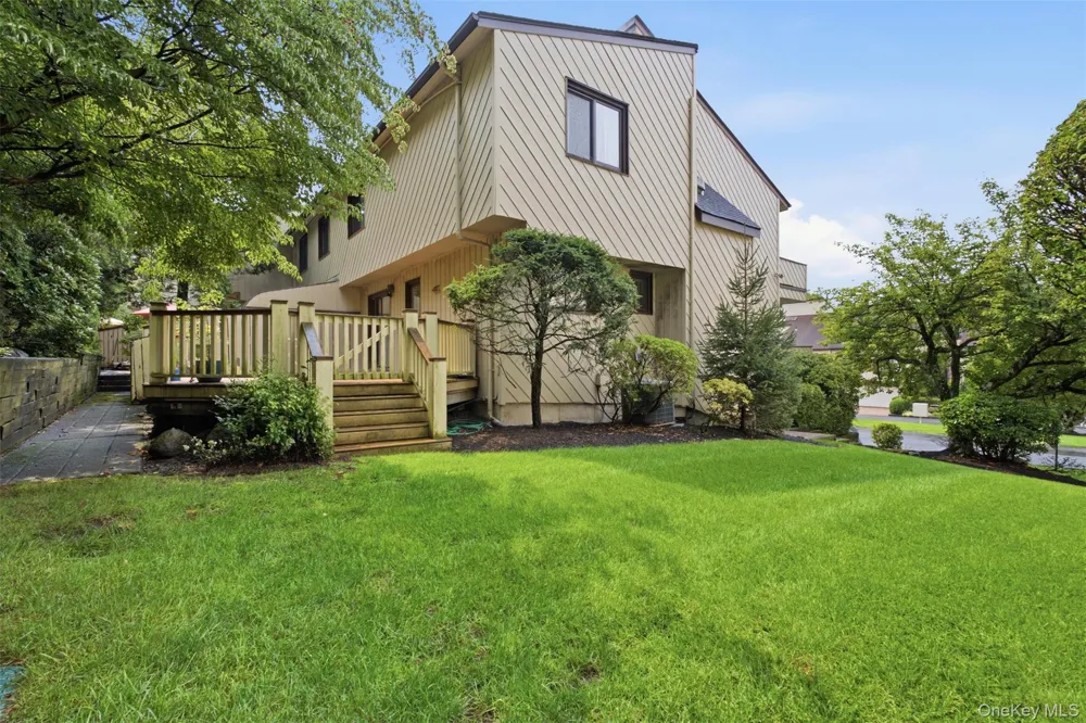 14 Dakota Court Suffern, NY 10901