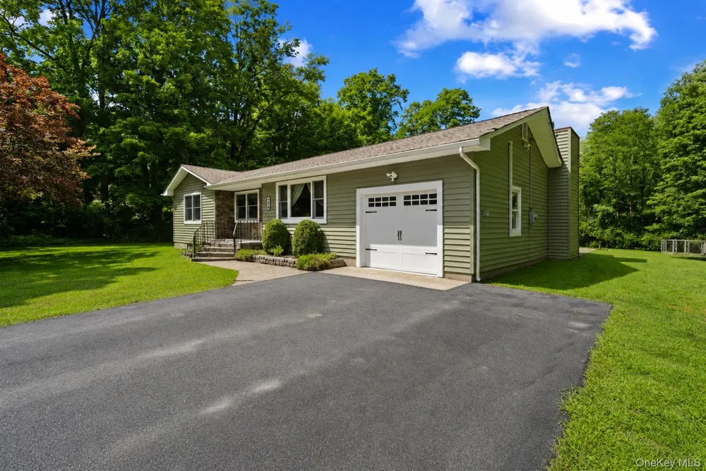 499 Old Dutch Hollow Road Monroe, NY 10950