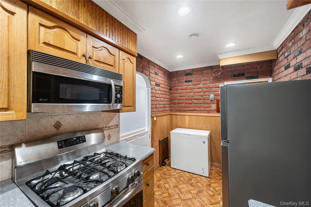 4225 Wilder Avenue Bronx, NY 10466