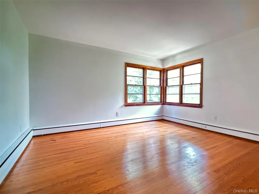 110 Montgomery Street Rhinebeck, NY 12572