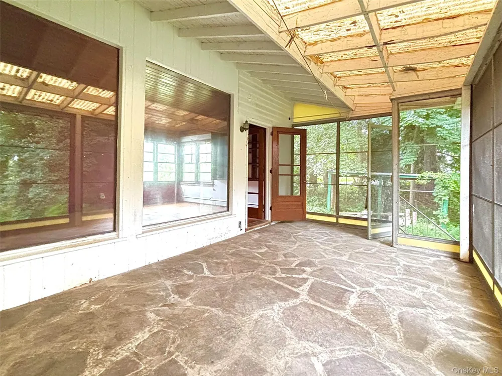 110 Montgomery Street Rhinebeck, NY 12572