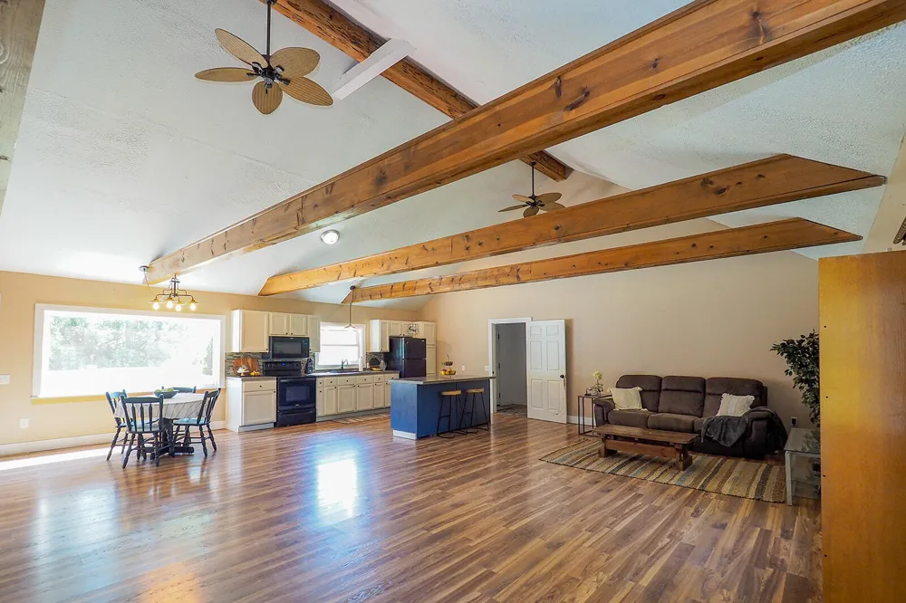 557 W James Street Lawrence, MI 49064
