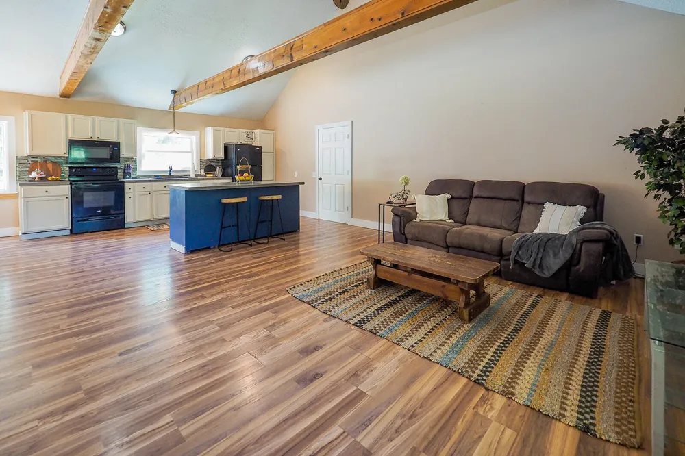 557 W James Street Lawrence, MI 49064
