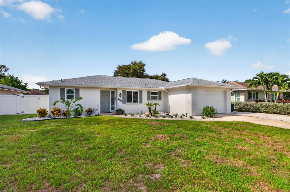 1737 STARLIGHT DRIVE Clearwater, FL 33755