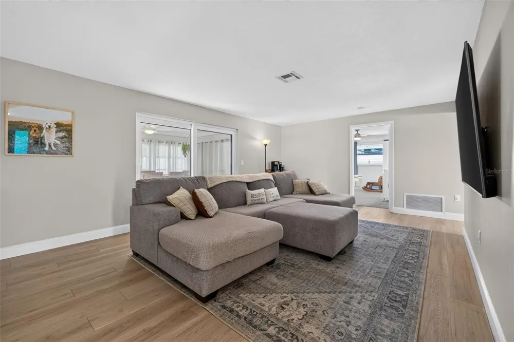 1737 STARLIGHT DRIVE Clearwater, FL 33755