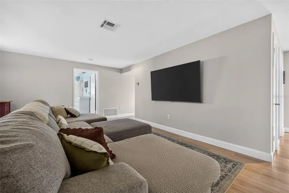 1737 STARLIGHT DRIVE Clearwater, FL 33755