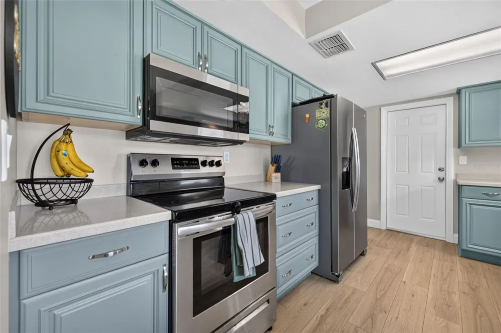 1737 STARLIGHT DRIVE Clearwater, FL 33755
