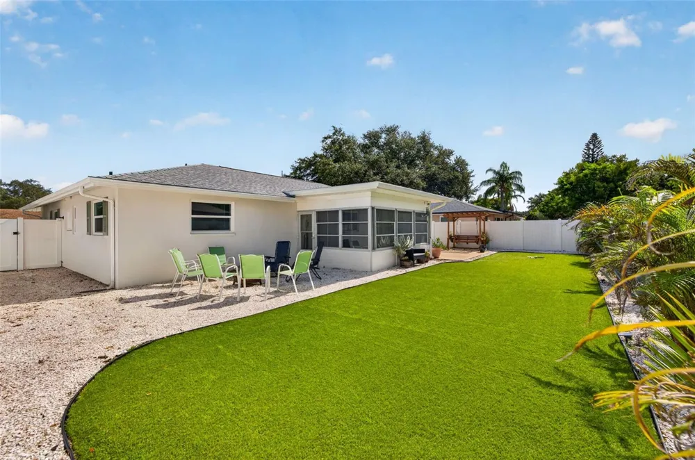 1737 STARLIGHT DRIVE Clearwater, FL 33755