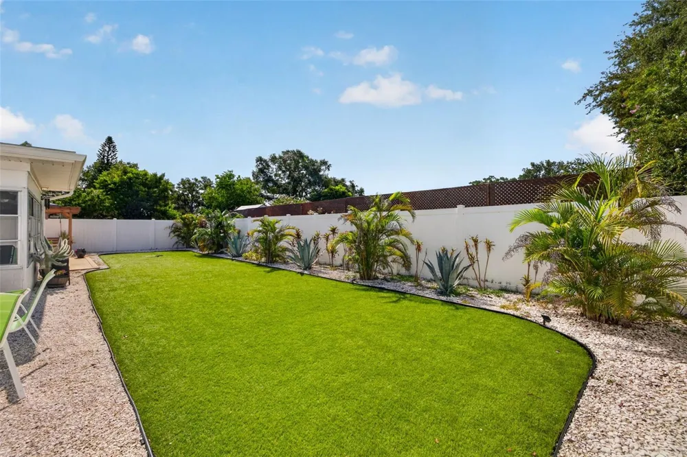 1737 STARLIGHT DRIVE Clearwater, FL 33755