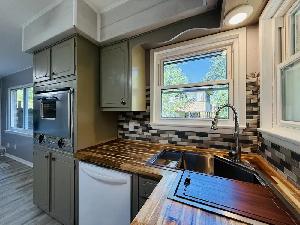 1329 Cloverdale Drive Hixson, TN 37343