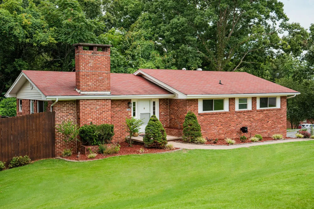 1329 Cloverdale Drive Hixson, TN 37343