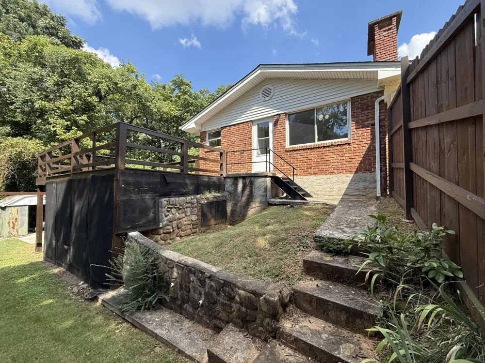 1329 Cloverdale Drive Hixson, TN 37343