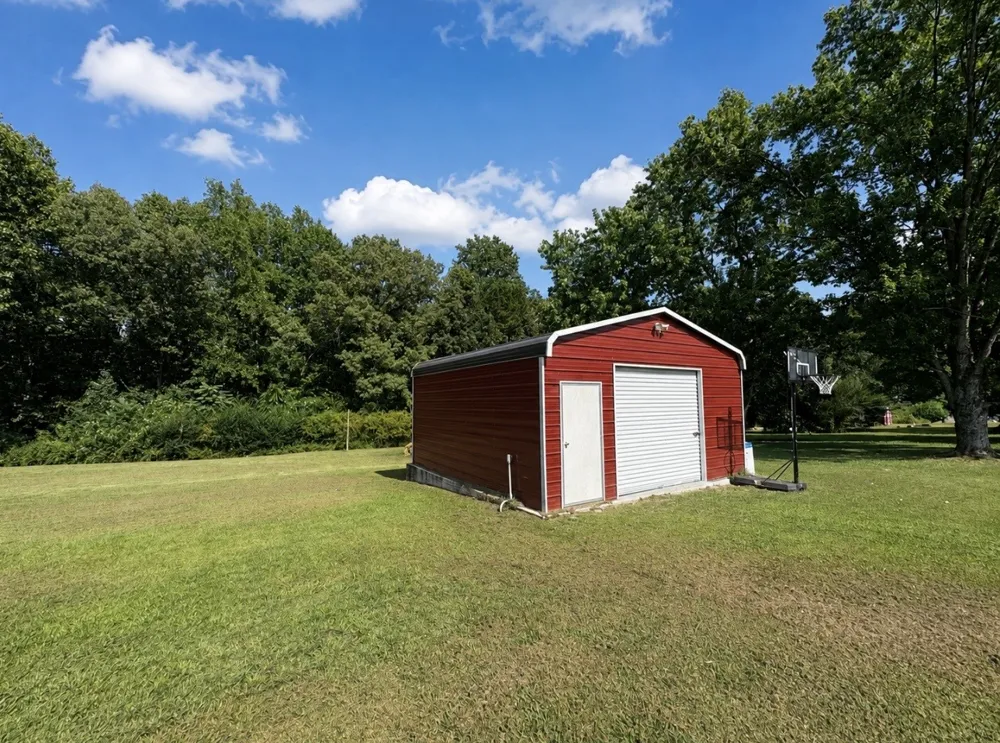 423 Eagle Creek Rd Smithville, TN 37166