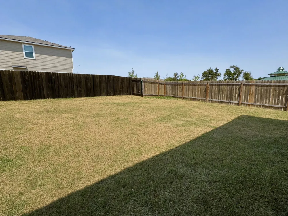 267 Surrey Oaks Maxwell, TX 78656