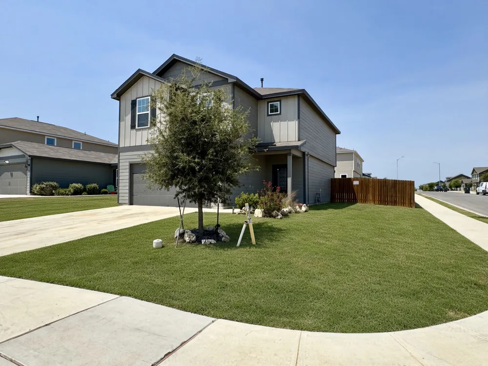 267 Surrey Oaks Maxwell, TX 78656