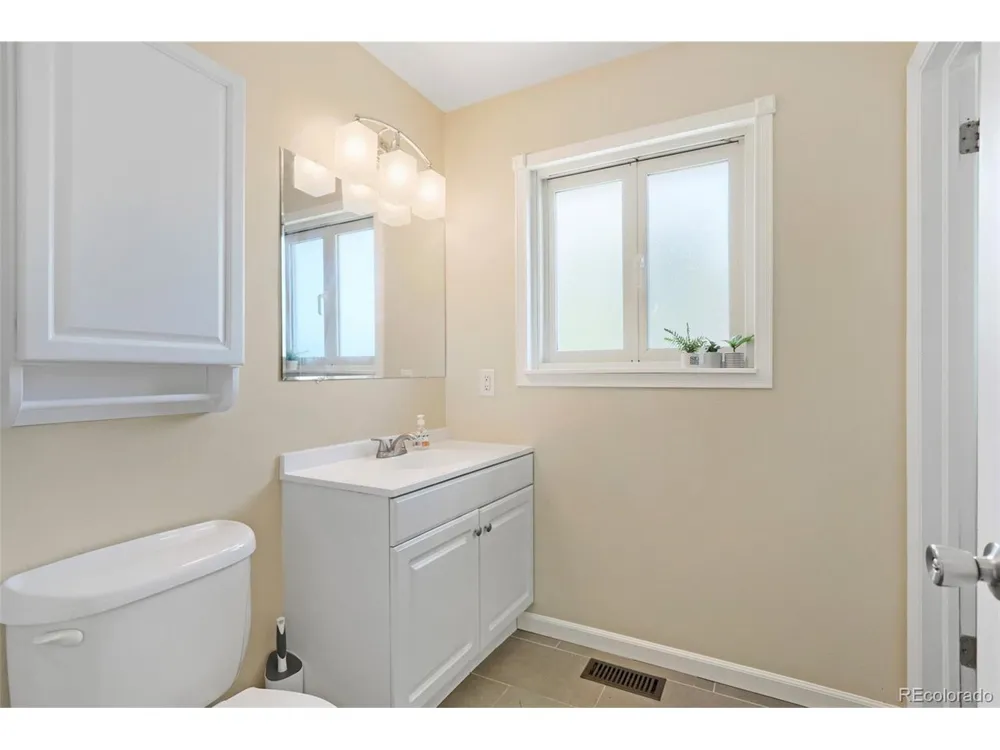 2644 S Norfolk Street Aurora, CO 80013