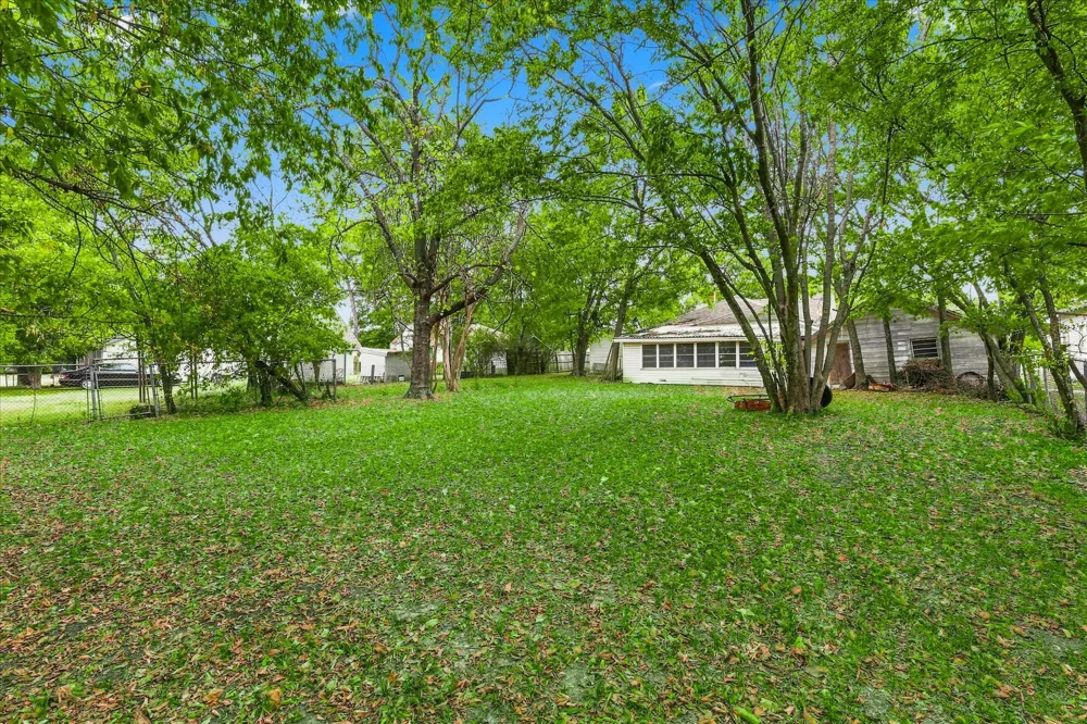 220 S 2nd Street Wills Point, TX 75169