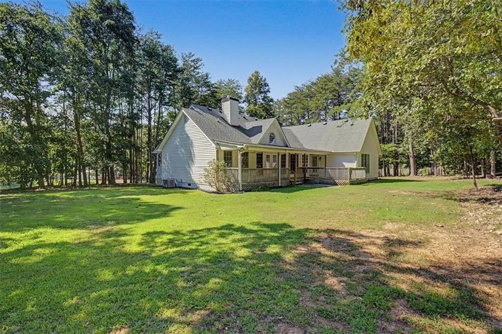75 Indian Hills Drive Rydal, GA 30171