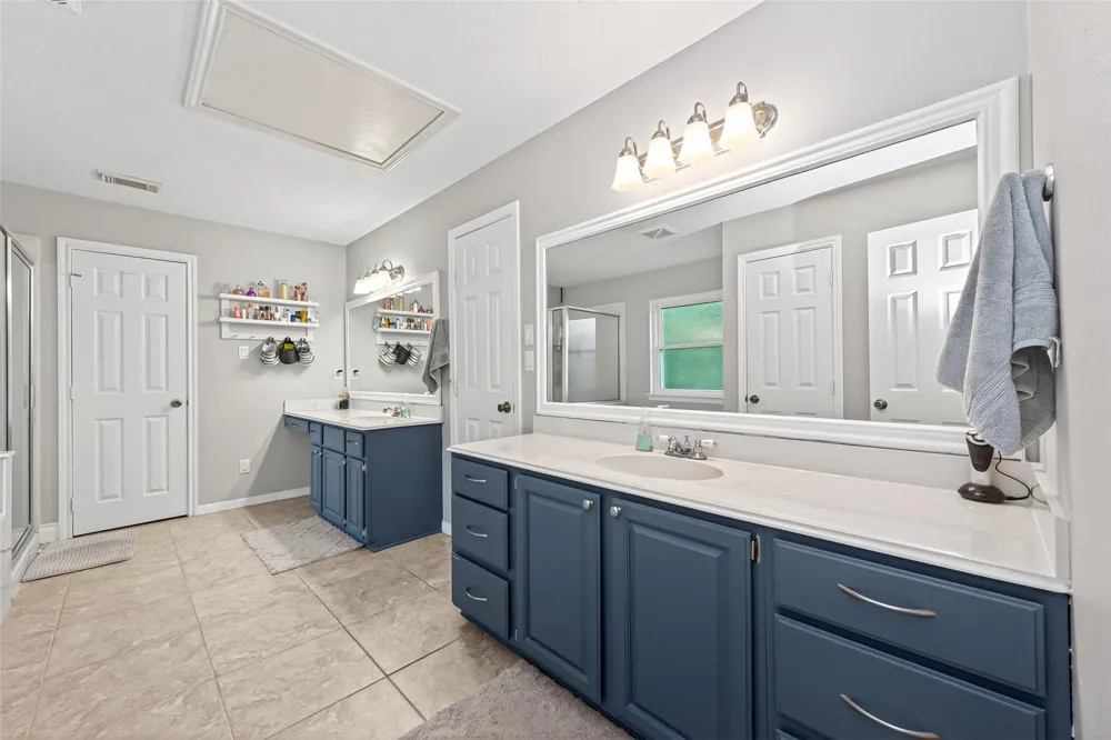 28111 Camille Drive Tomball, TX 77375