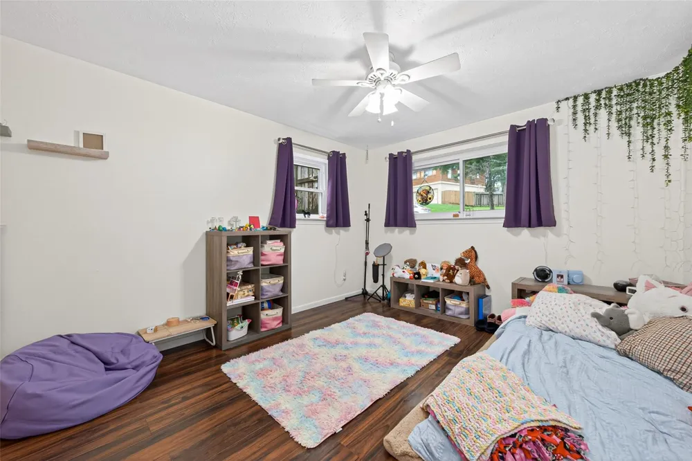 28111 Camille Drive Tomball, TX 77375