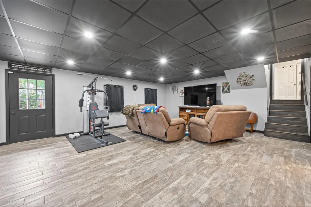 28111 Camille Drive Tomball, TX 77375