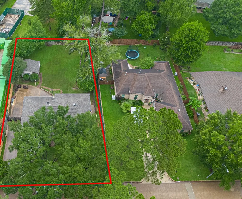 28111 Camille Drive Tomball, TX 77375