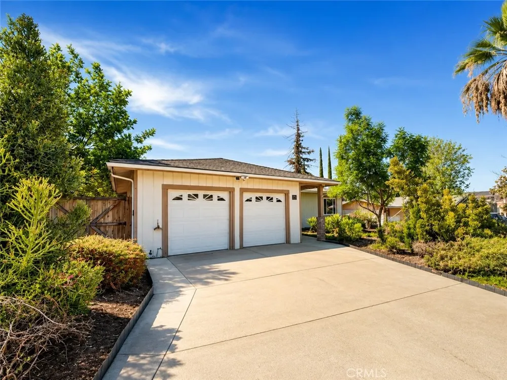 302 S San Mateo Street Redlands, CA 92373