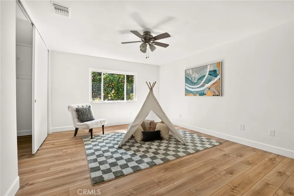 302 S San Mateo Street Redlands, CA 92373