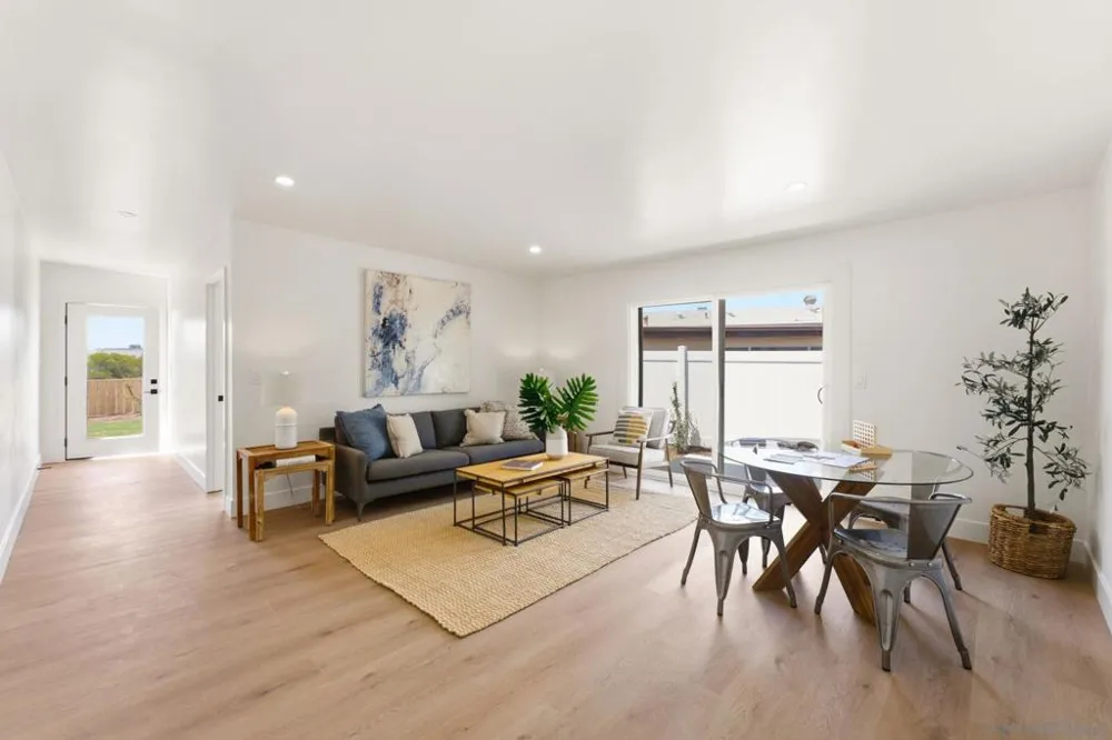 7167 Beagle St San Diego, CA 92111
