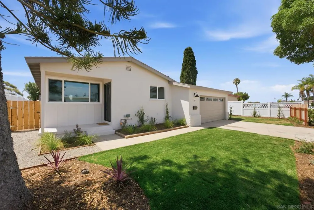 7167 Beagle St San Diego, CA 92111
