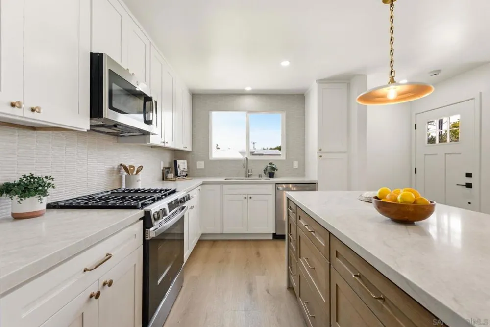 7167 Beagle St San Diego, CA 92111