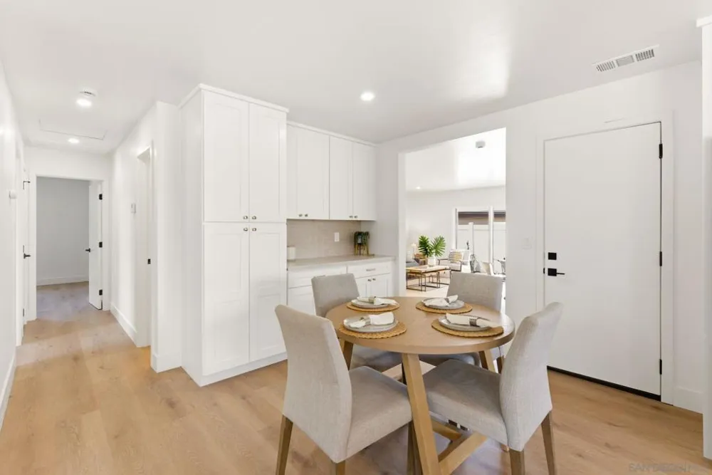 7167 Beagle St San Diego, CA 92111