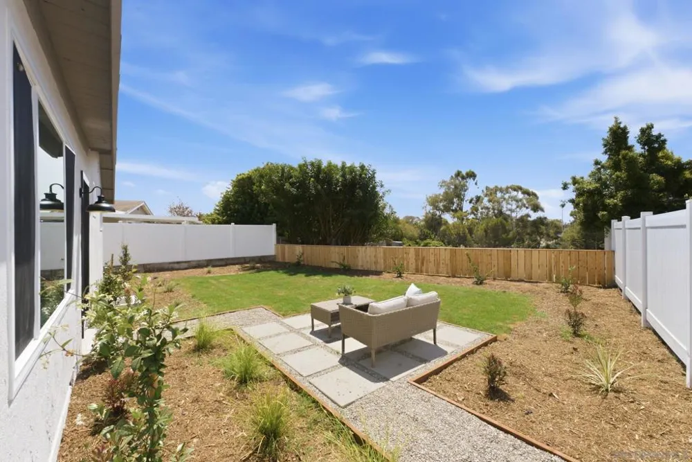 7167 Beagle St San Diego, CA 92111