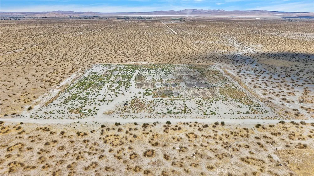 3050 Yucca Adelanto, CA 92301