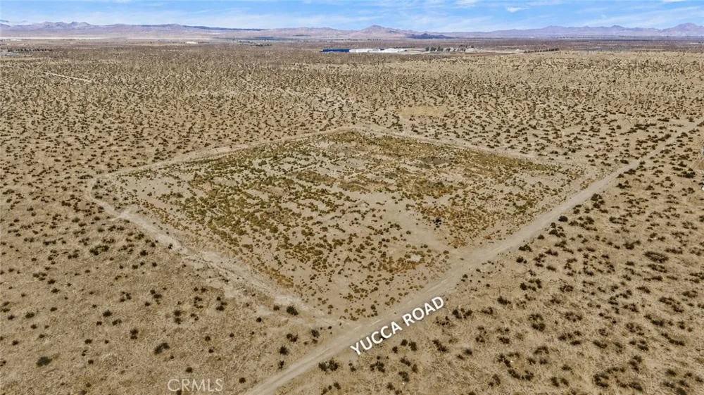 3050 Yucca Adelanto, CA 92301