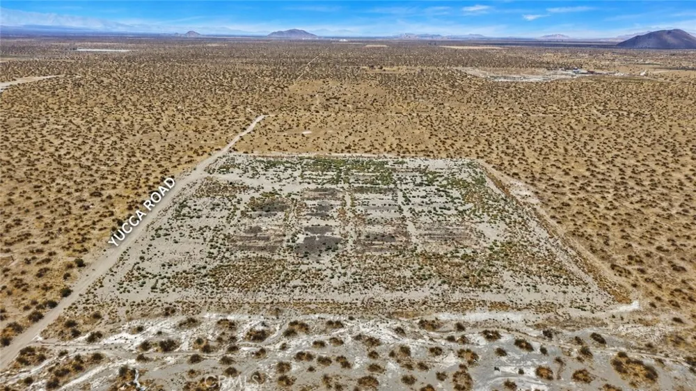 3050 Yucca Adelanto, CA 92301