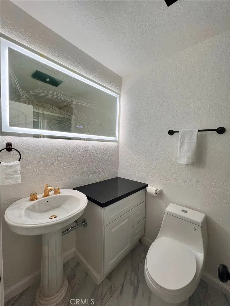 15290 golden star Avenue Riverside, CA 92506