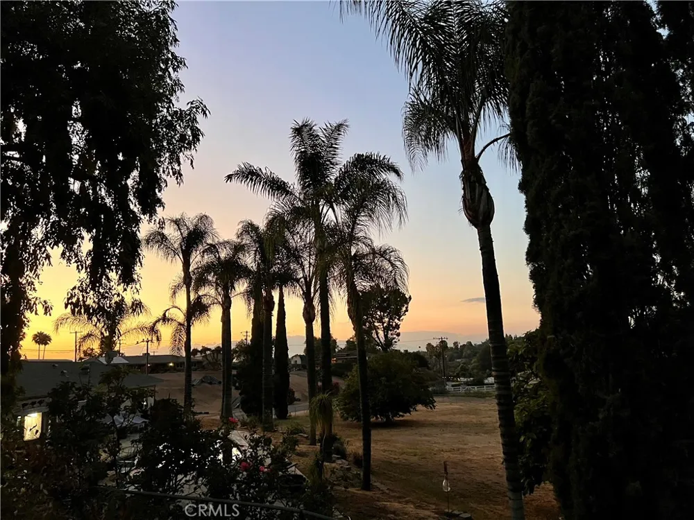 15290 golden star Avenue Riverside, CA 92506