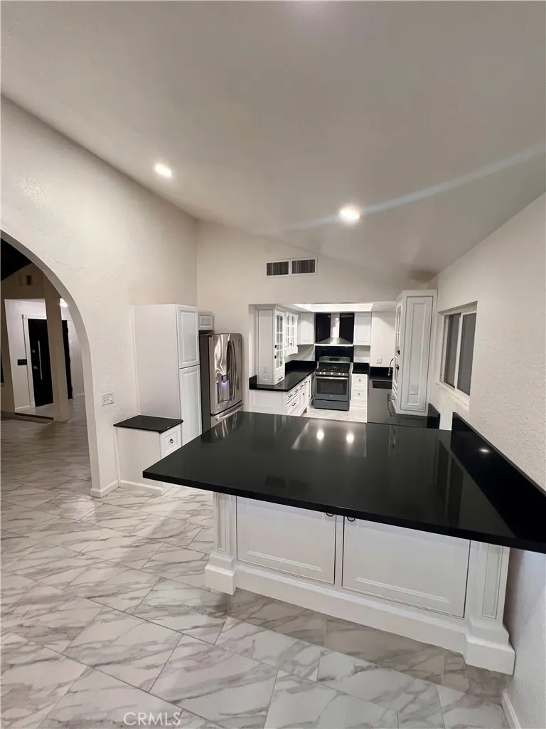 15290 golden star Avenue Riverside, CA 92506