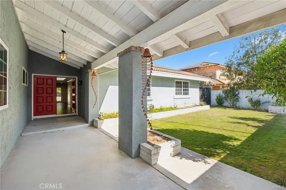 17511 Sherbrook Tustin, CA 92780