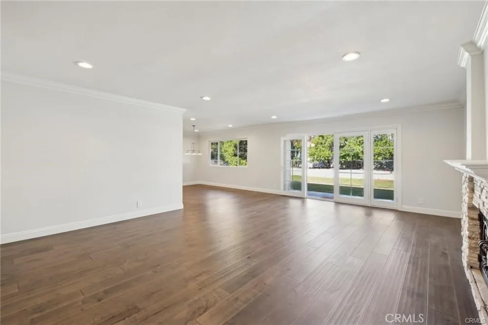 17511 Sherbrook Tustin, CA 92780