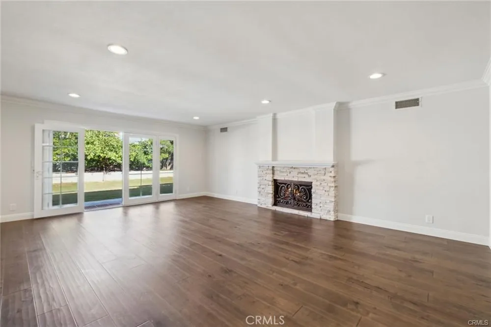 17511 Sherbrook Tustin, CA 92780