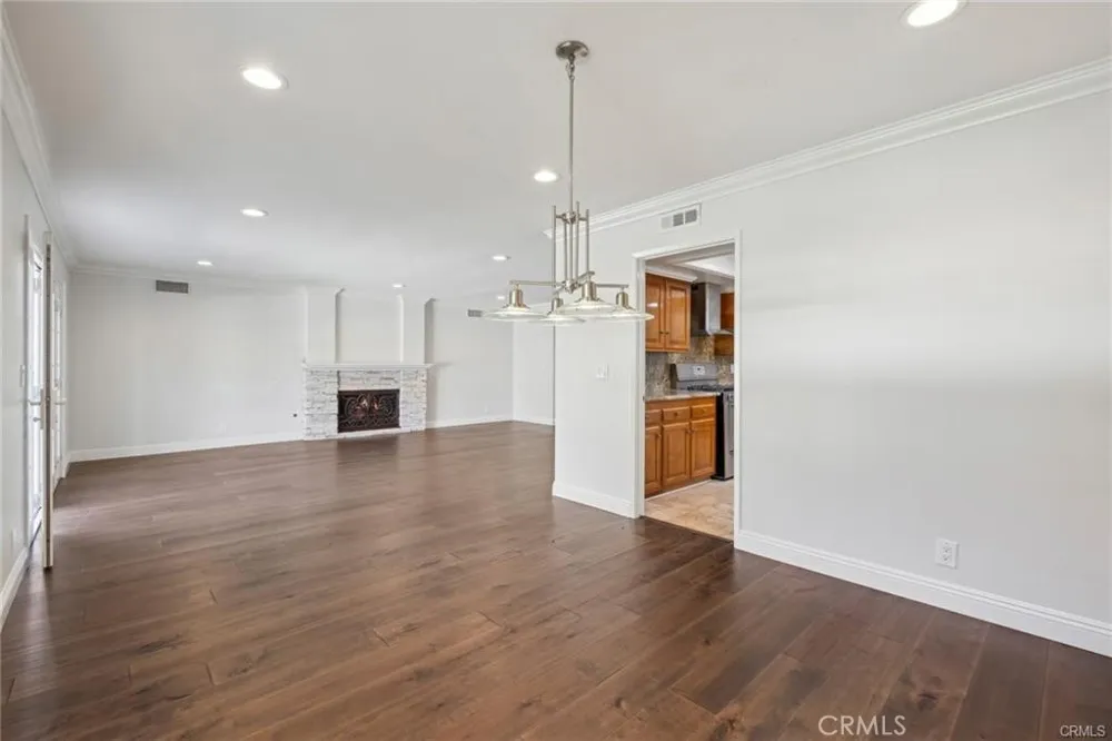 17511 Sherbrook Tustin, CA 92780